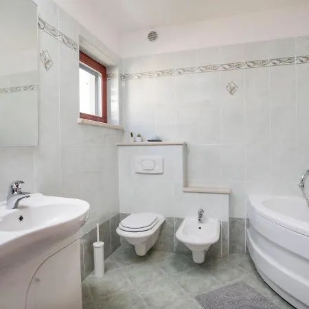Front By Interhome * Savudrija