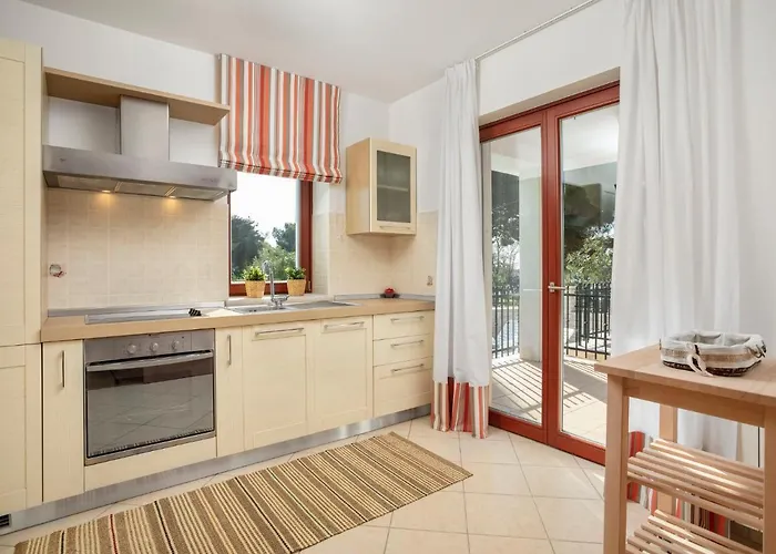Front By Interhome
